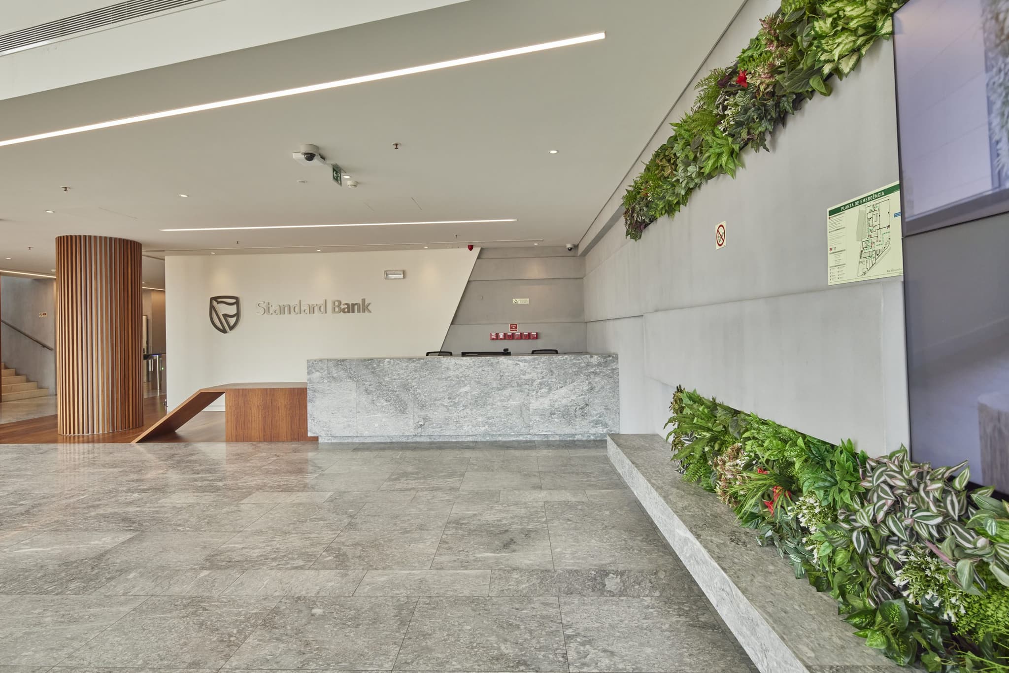 Projeto Standard Bank — mármore polido